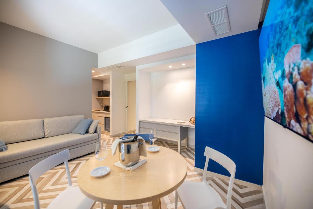 Amarina Suite Emotion Marina di Pietrasanta Luaran gambar