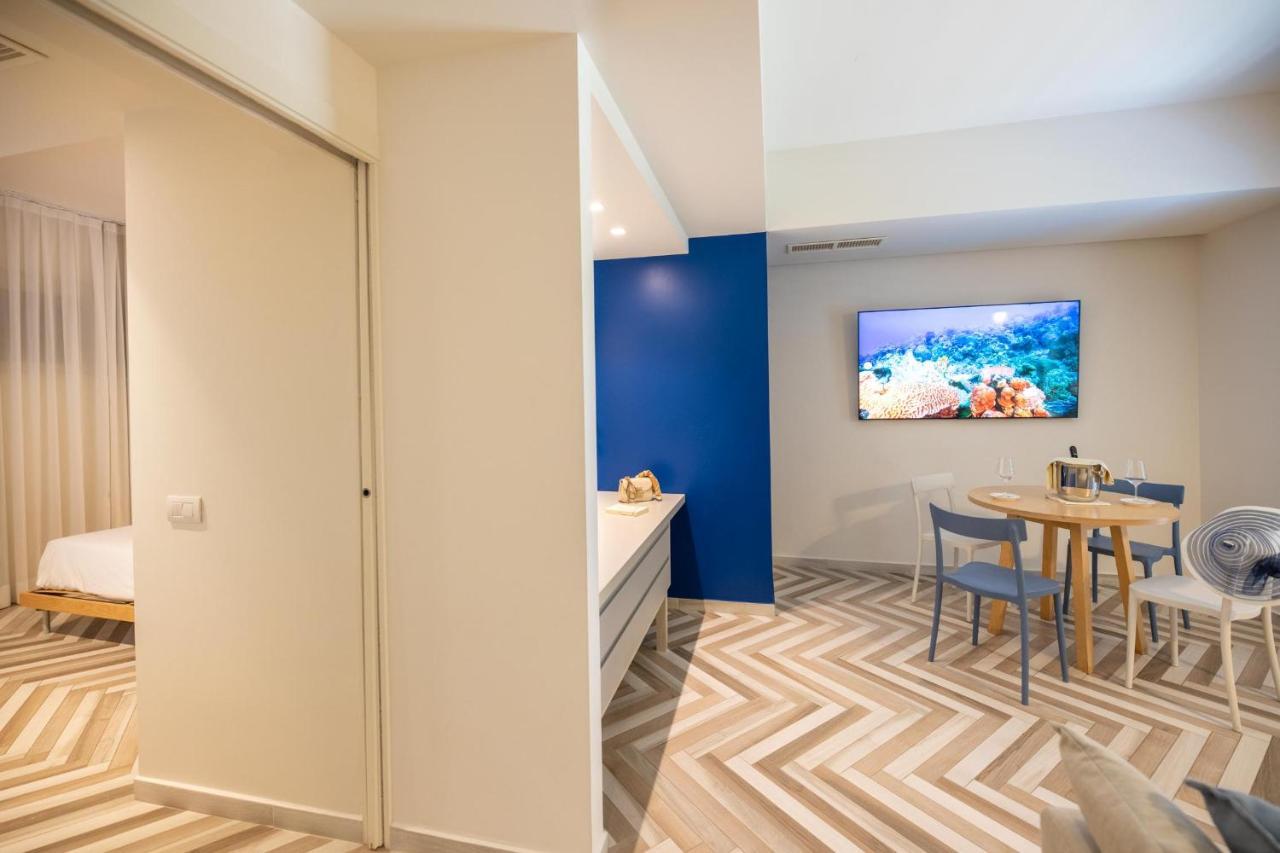 Amarina Suite Emotion Marina di Pietrasanta Luaran gambar
